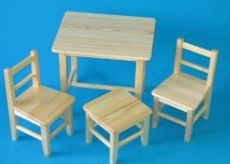 Obrázek z Dětský dřevěný stůl se židlemi - Přírodní