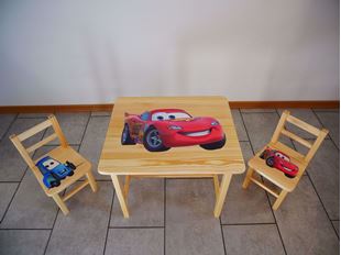 Obrázek Dětský dřevěný stůl se židlemi s potiskem - Auta