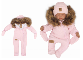 Obrázek z Zimní kombinéza s kapucí a kožešinou + rukavičky, růžová