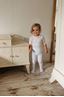 Obrázek z Dětské punčocháče s kšandami Fribble White bílé 3-6 let