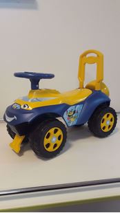 Obrázek Dětské odrážedlo auto Žluto-tmavě modrá